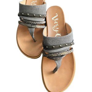 women's grey sandals NWT, women's summer sandals, grey strappy sandals